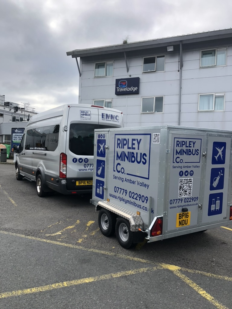 Minibus Hire in Ambergate